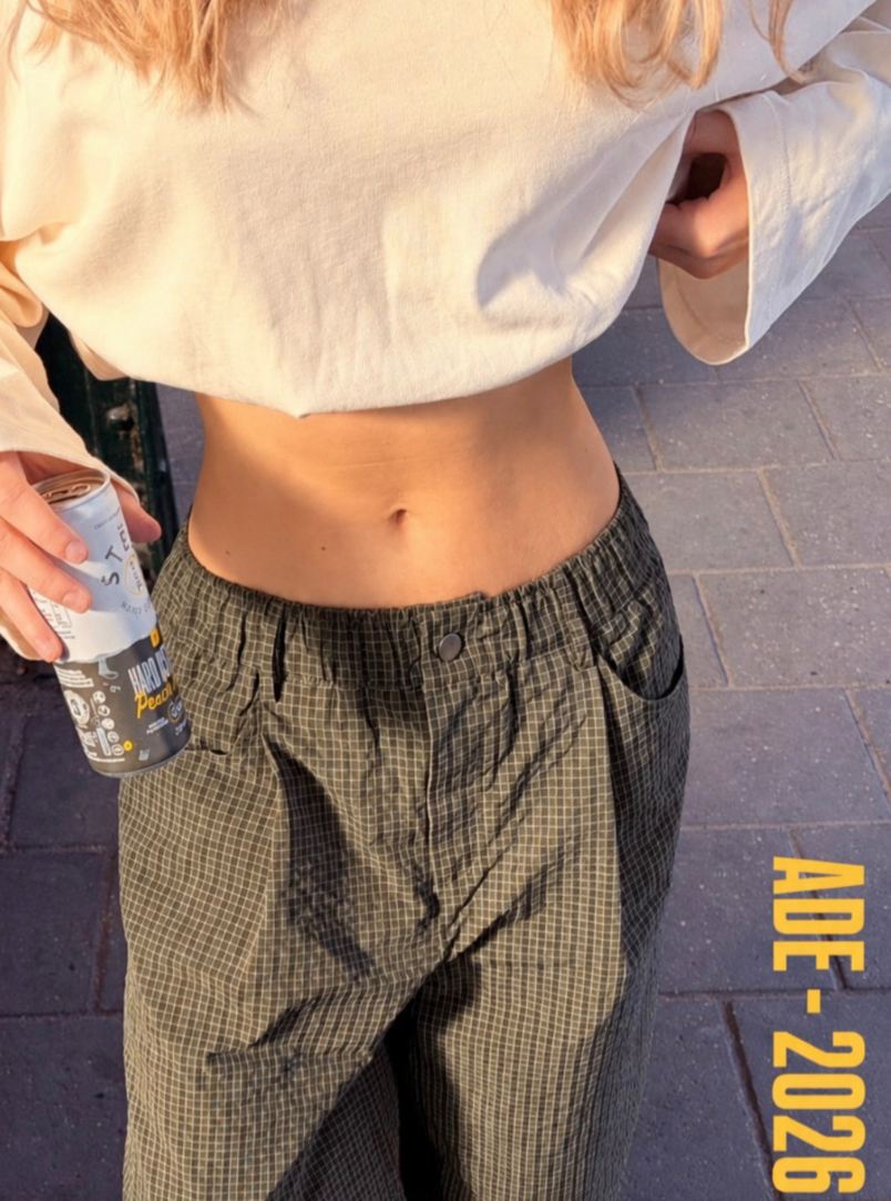 ADE 💛🖤